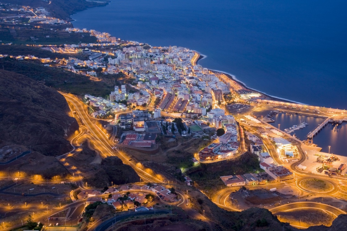 'Aerial night view of Santa Cruz, La Palma' - Canarische Eilanden